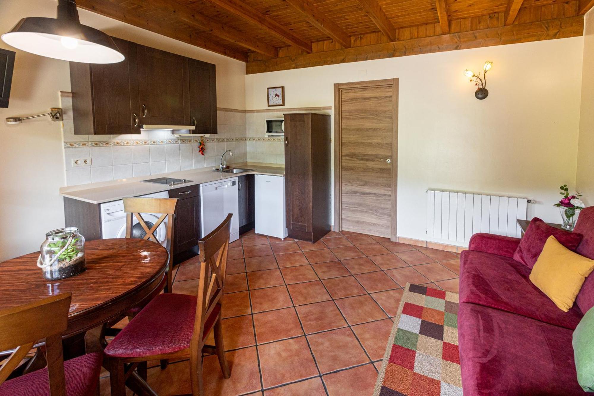 Apartamentos El Pedrayu Onis Bagian luar foto